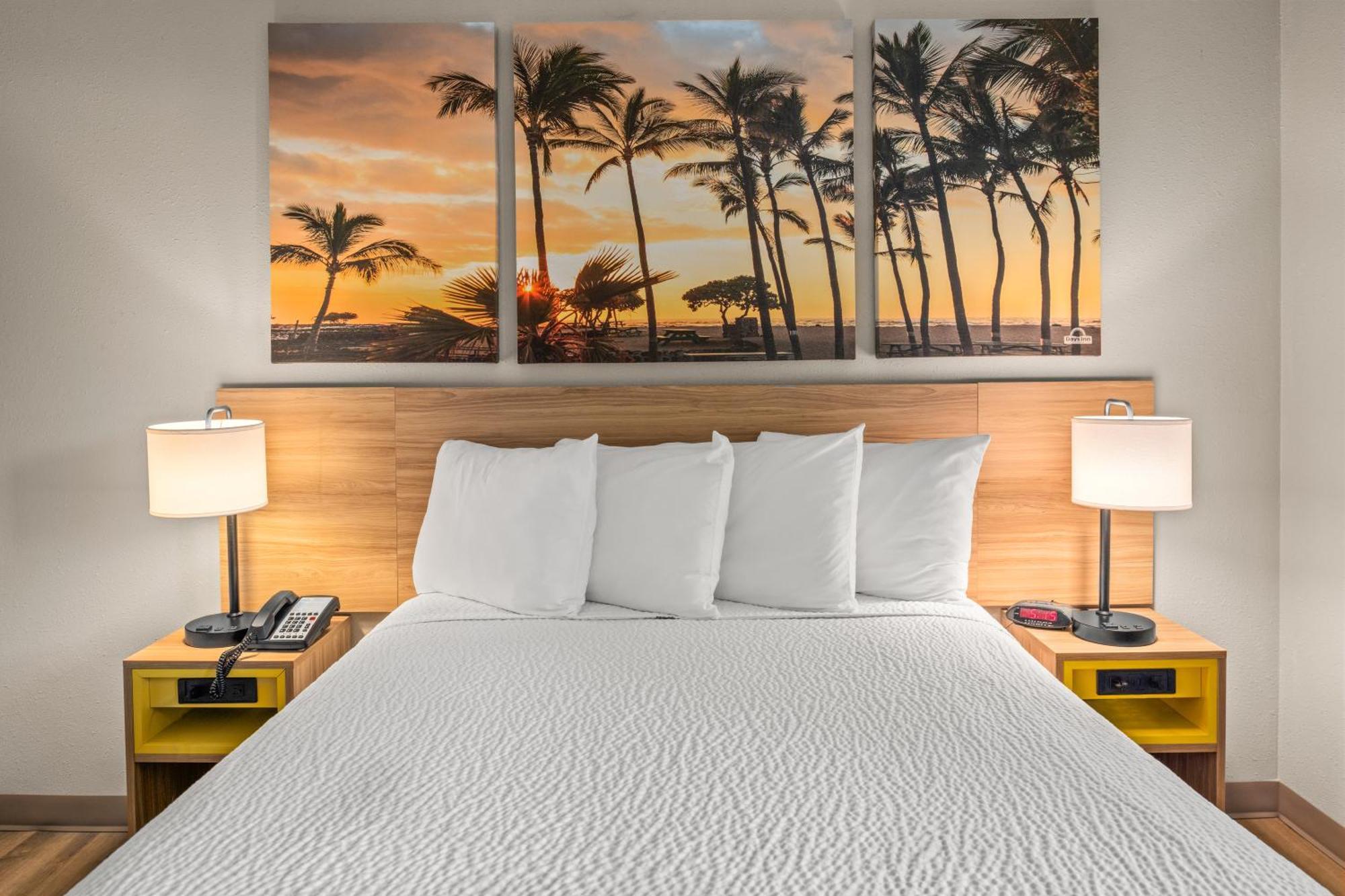 Days Inn & Suites By Wyndham Артижа Экстерьер фото