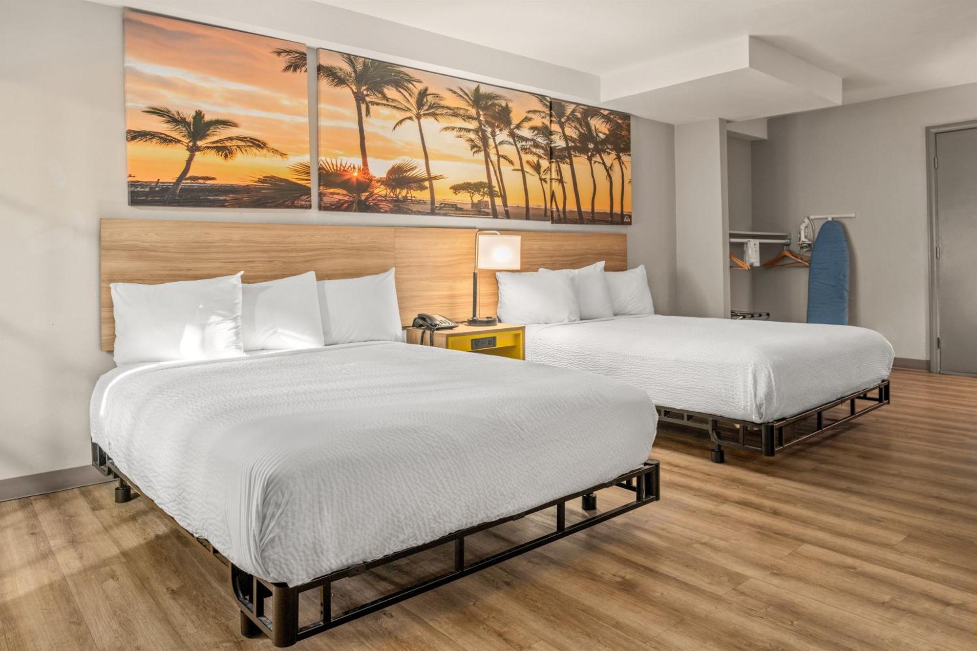 Days Inn & Suites By Wyndham Артижа Экстерьер фото