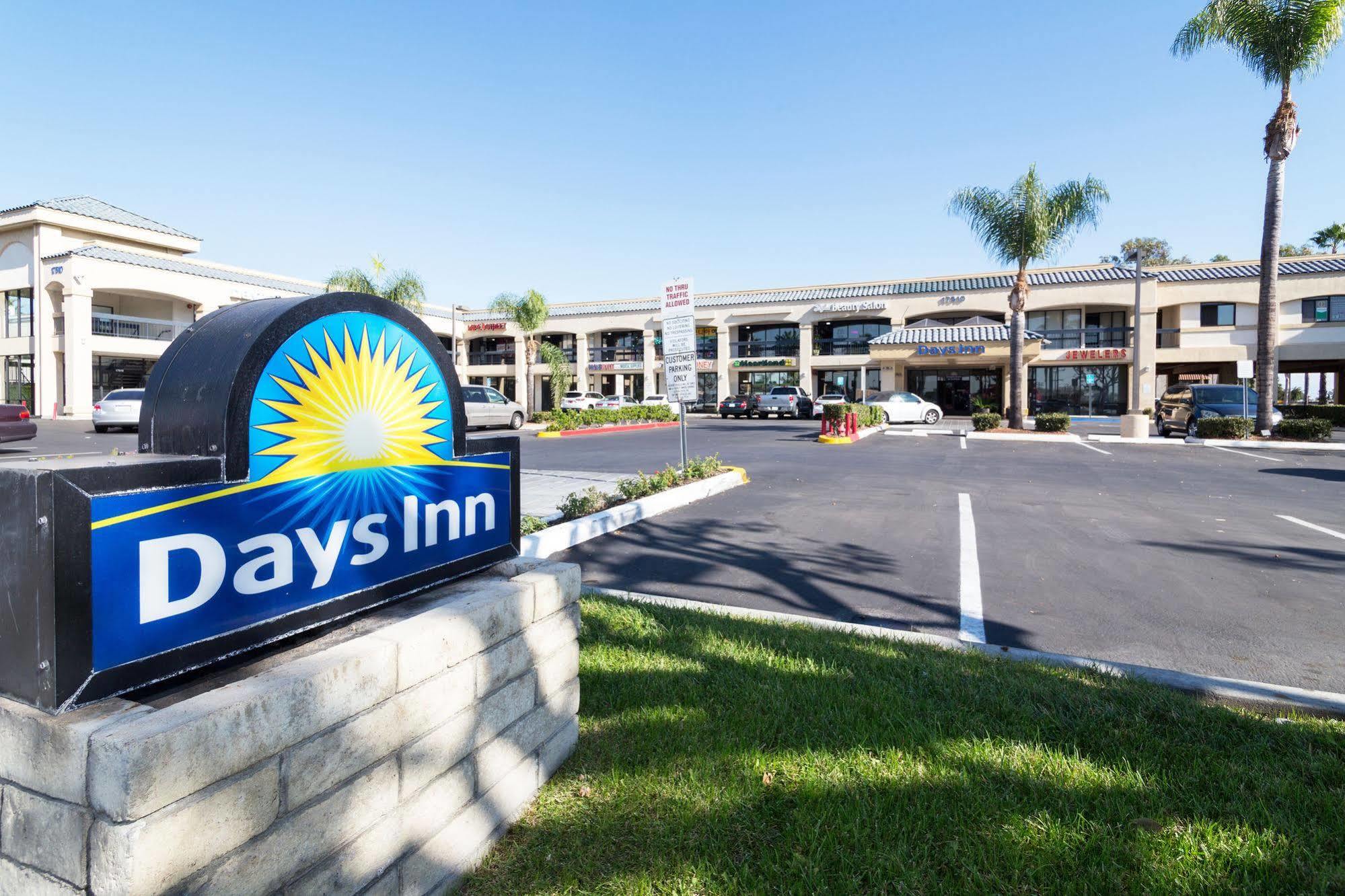 Days Inn & Suites By Wyndham Артижа Экстерьер фото